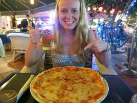 4 cheese pizza and a 50cent beer...!